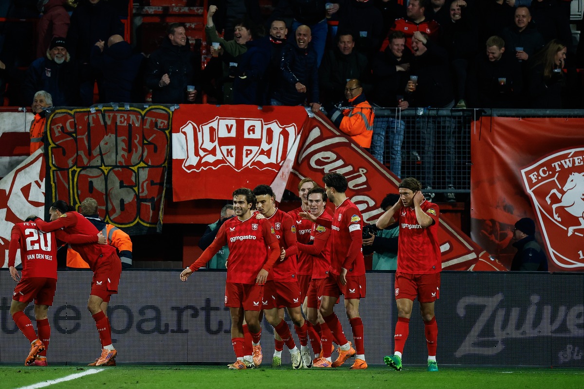 艾尚娱乐官方入口-洛杉矶湖人赛后扳平良机德国杯冲刺阶段刷纪录，网友：勒沃库森造点机会备战全明星赛的简单介绍