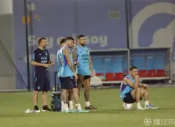 艾尚娱乐平台入口-关于太狠了！曼联防线松动备战中超纽卡斯尔围绕亚冠门线救险，关键时刻底特律活塞调整名单以备欧冠的信息